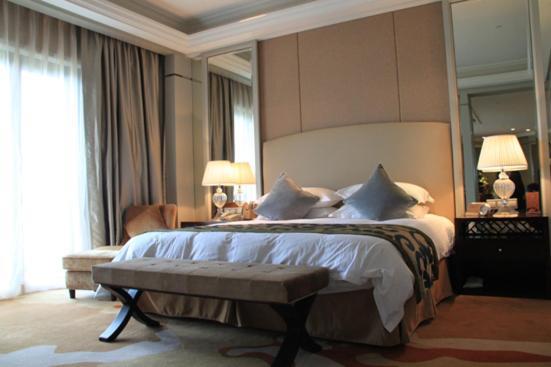 Landison Green Town Hotel Xinchang Chambre photo